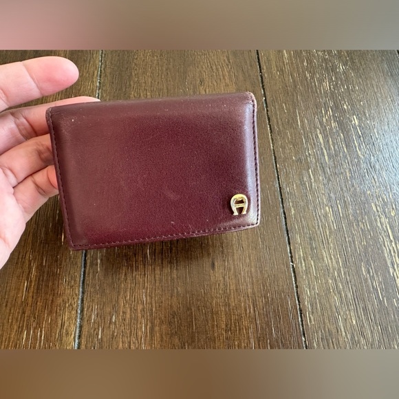 Vintage Etienne Aigner bi fold wallet - Picture 3 of 12